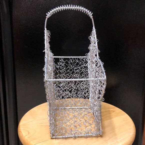 ⭐️Silver Metal Star Baskets - Picture 2 of 3